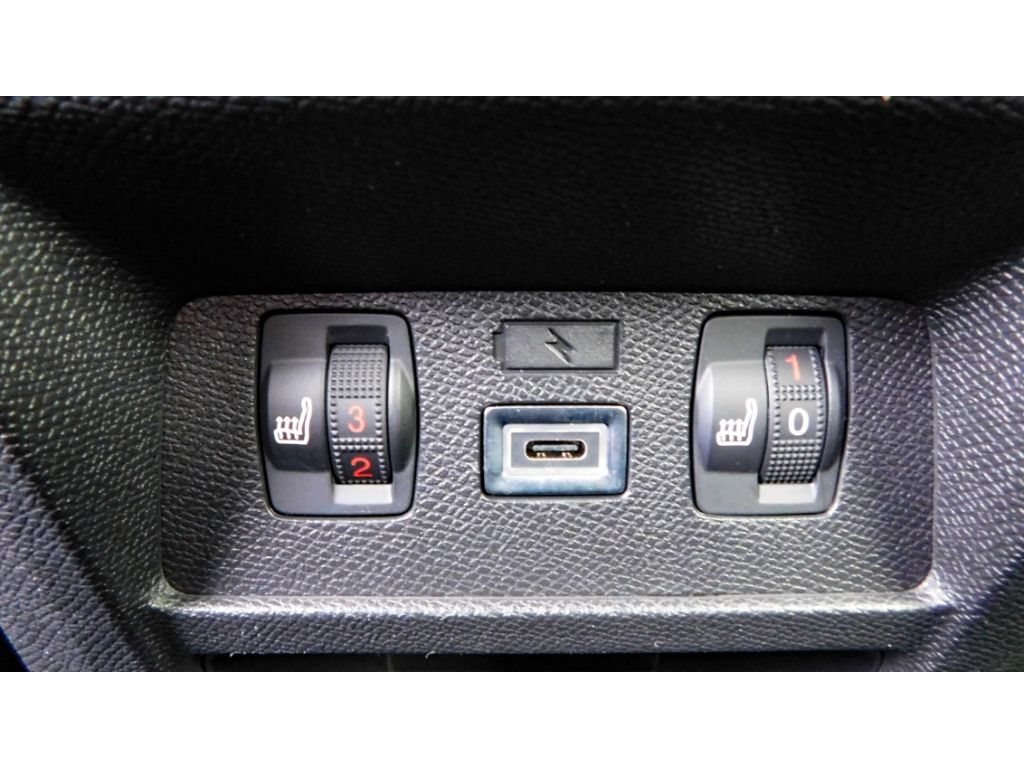 Fahrzeugabbildung Opel Astra L ST Automatik Ultimate  Panoramadach Lede