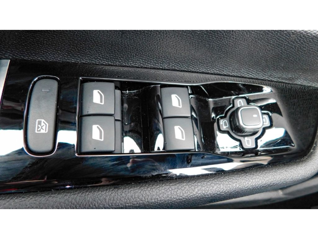 Fahrzeugabbildung Opel Astra L ST Automatik Ultimate  Panoramadach Lede