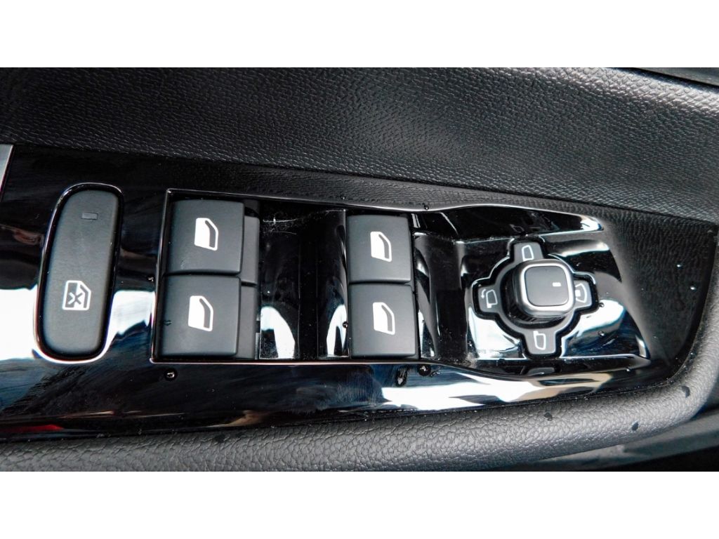 Fahrzeugabbildung Opel Astra L ST Automatik Ultimate  Panoramadach Lede