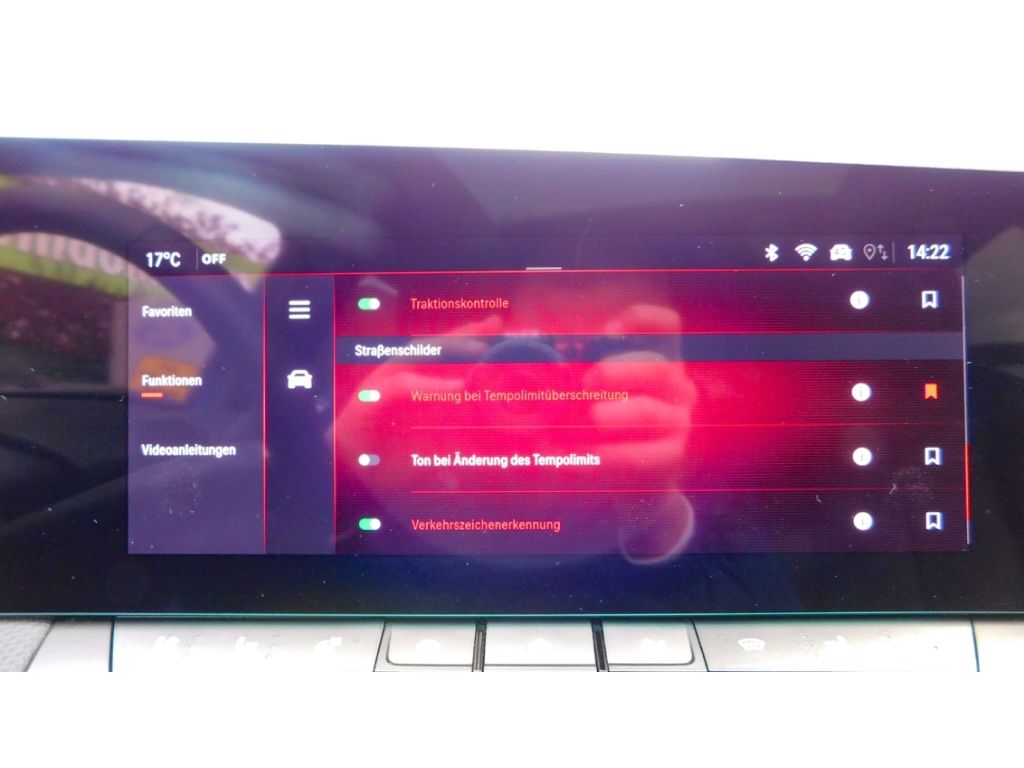 Fahrzeugabbildung Opel Astra L ST Automatik Ultimate  Panoramadach Lede