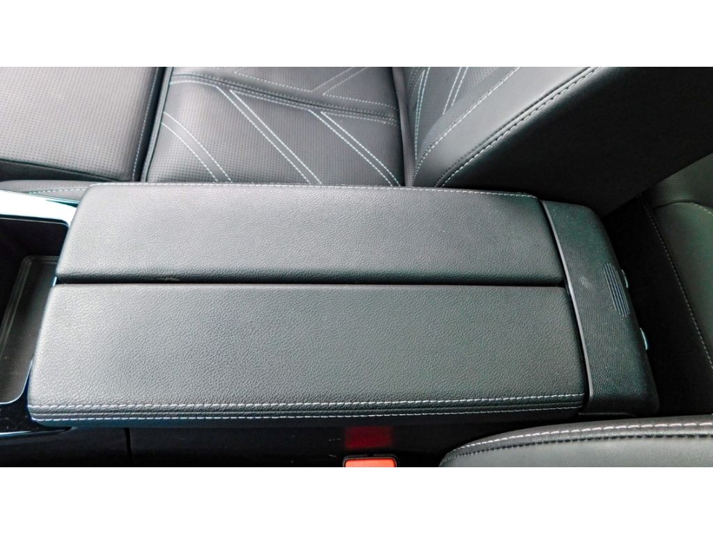 Fahrzeugabbildung Opel Astra L ST Automatik Ultimate  Panoramadach Lede