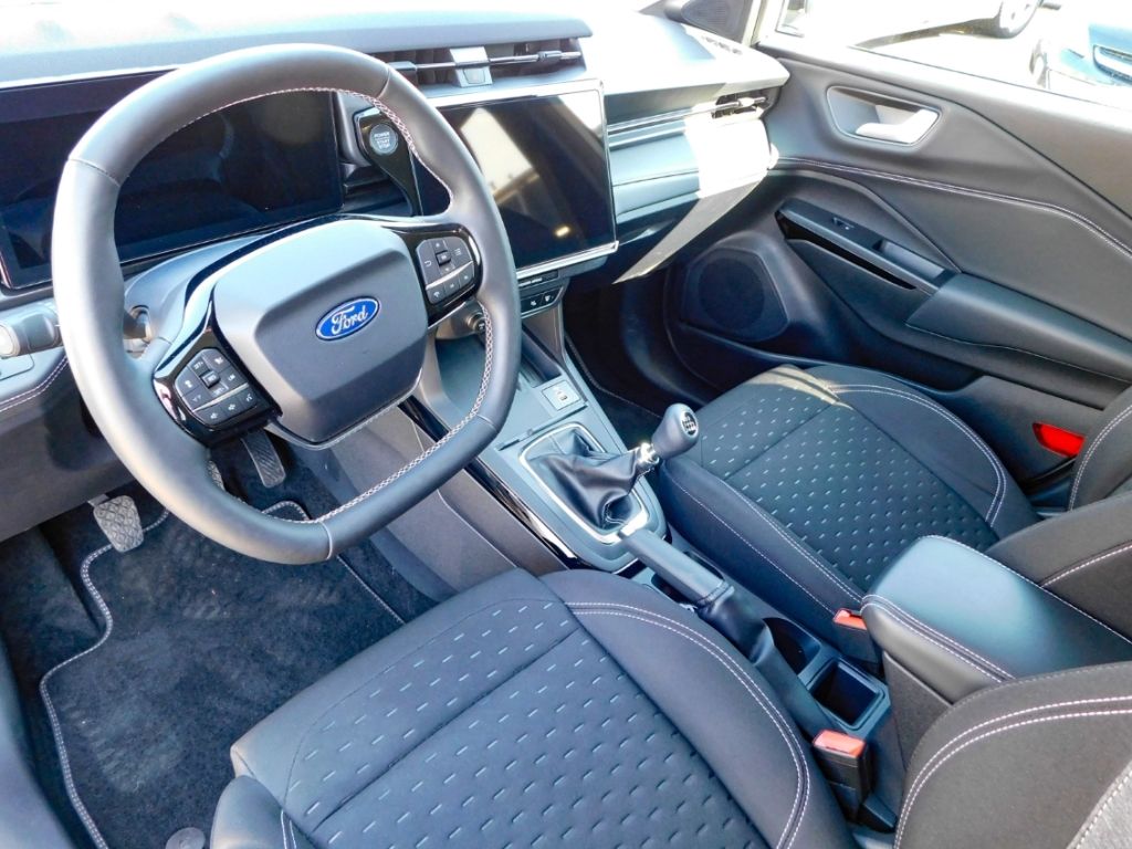 Fahrzeugabbildung Ford Puma Titanium 1,0ltr 92KW Winterpaket Fahrerassi