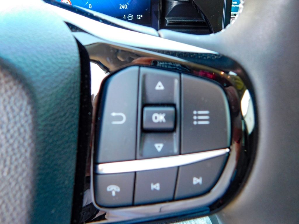 Fahrzeugabbildung Ford Puma Titanium 1,0ltr 92KW Winterpaket Fahrerassi