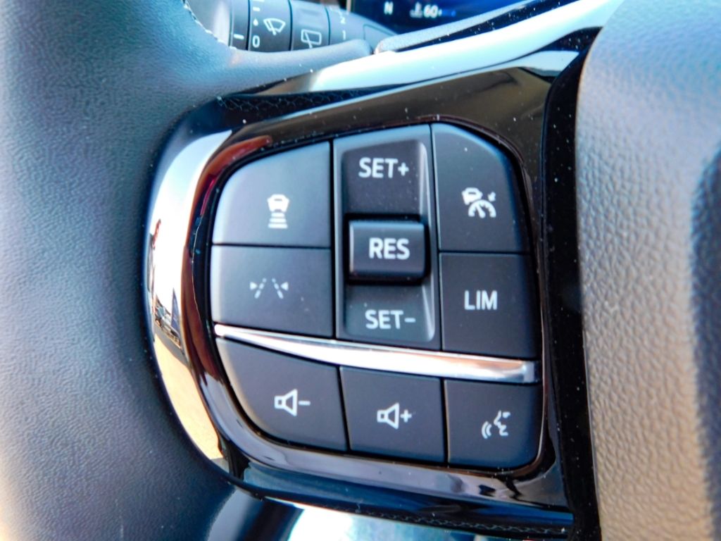 Fahrzeugabbildung Ford Puma Titanium 1,0ltr 92KW Winterpaket Fahrerassi