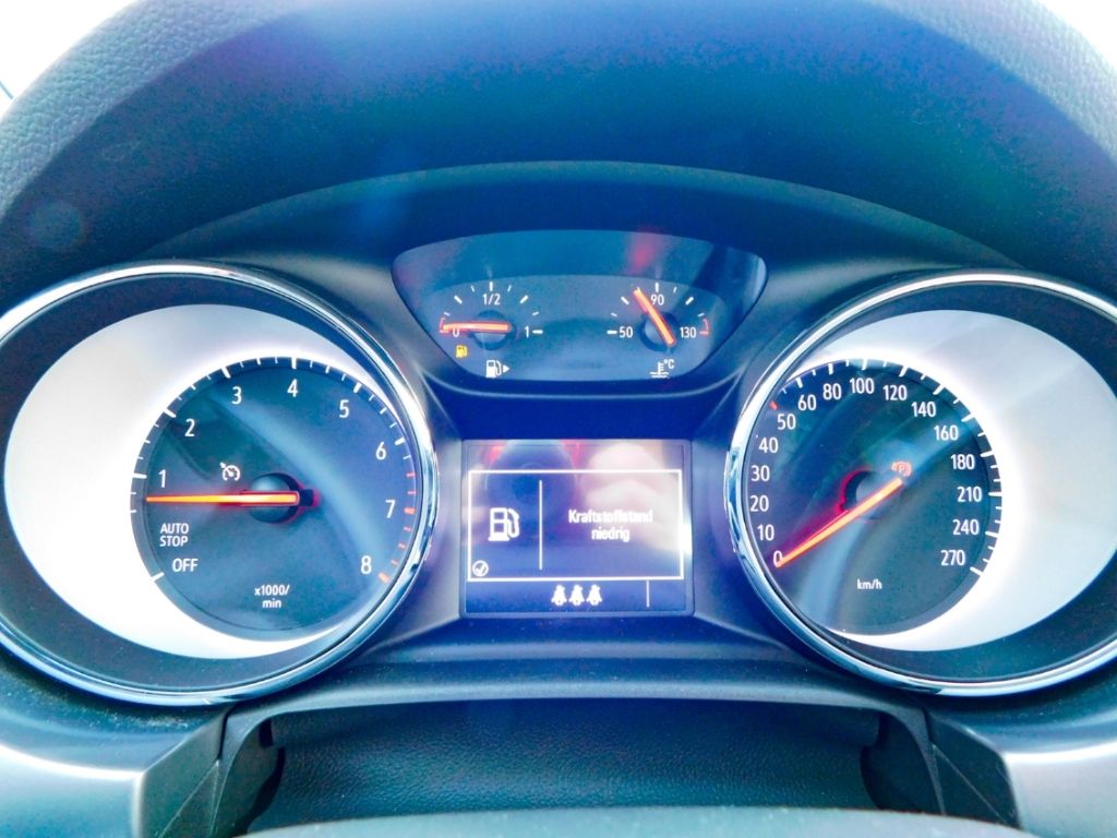 Fahrzeugabbildung Opel Astra K ST 1.2 Turbo Navi Sitz-Hzg Kamera