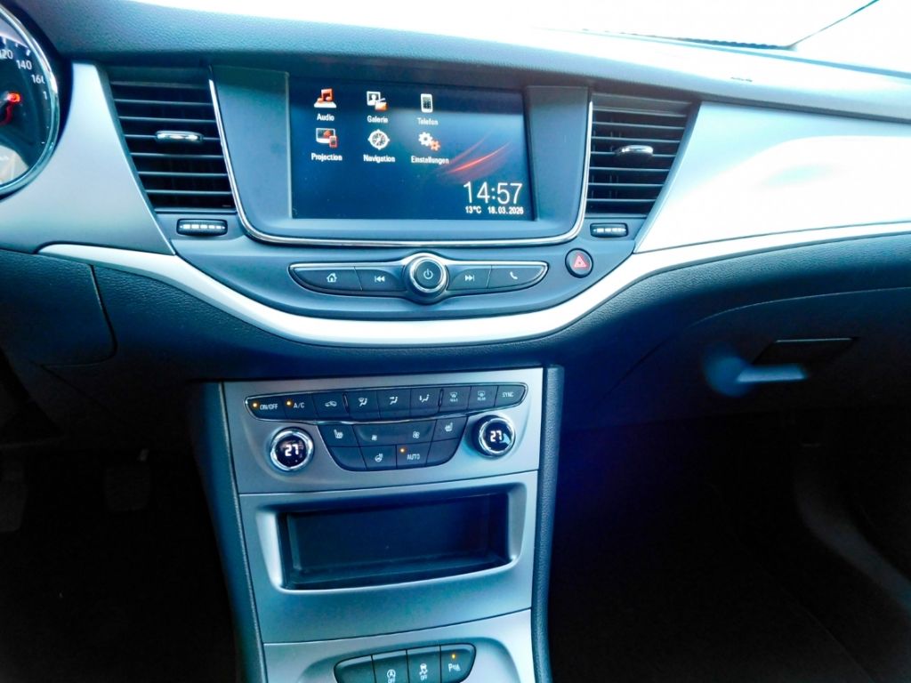 Fahrzeugabbildung Opel Astra K ST 1.2 Turbo Navi Sitz-Hzg Kamera