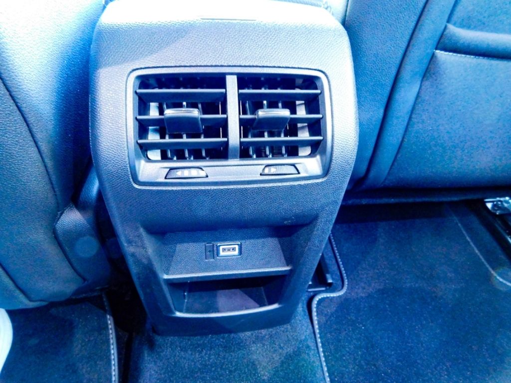 Fahrzeugabbildung Opel Astra L GS Plug-in-Hybrid 2xKamera Navi Sommer&W