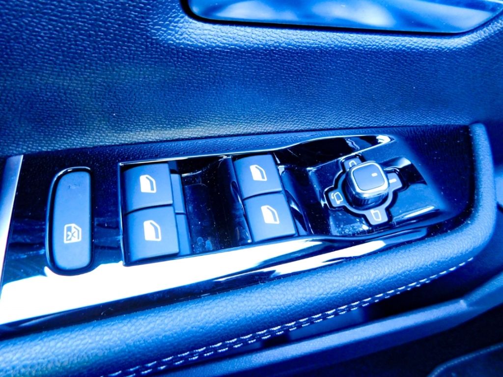 Fahrzeugabbildung Opel Astra L GS Plug-in-Hybrid 2xKamera Navi Sommer&W