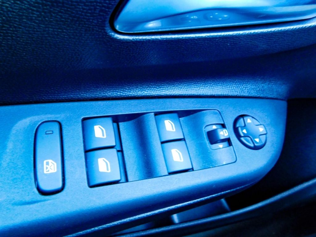 Fahrzeugabbildung Opel Corsa F GS Sitz-Hzg Rückfahrkamera Ganzjahresrei