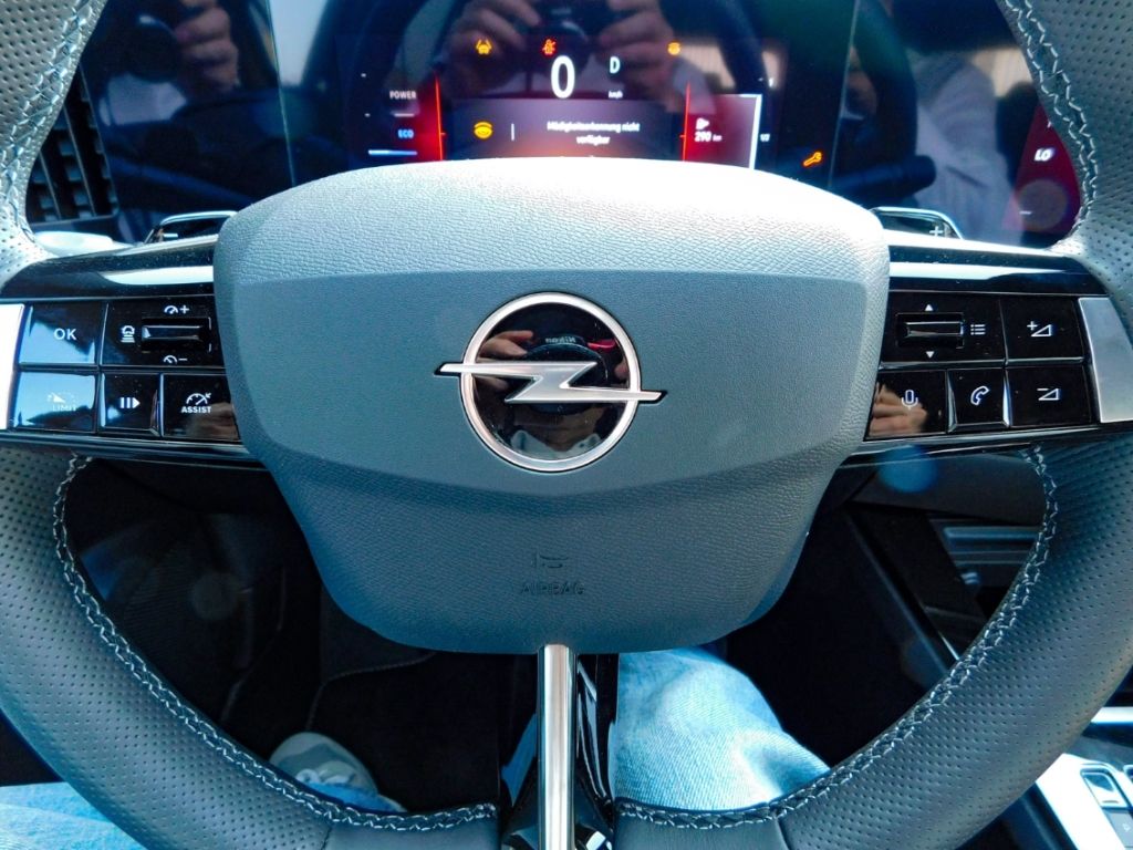 Fahrzeugabbildung Opel Astra L ST GS  Mild-Hybrid Pixel-LED Navi Sitz-H