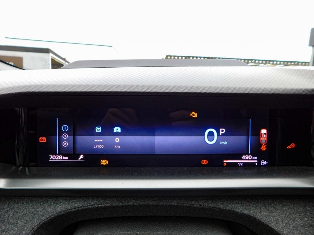 Fahrzeugabbildung Opel Grandland 1.2 GS 48V Mild-Hybrid LED Multimedia