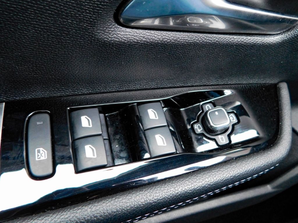 Fahrzeugabbildung Opel Astra L ST Automatik Ultimate  Panoramadach Lede