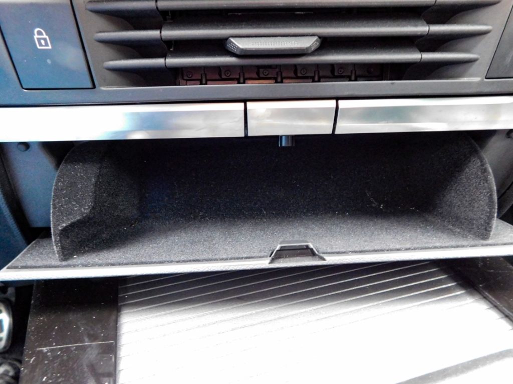 Fahrzeugabbildung Opel Astra L ST Automatik Ultimate  Panoramadach Lede