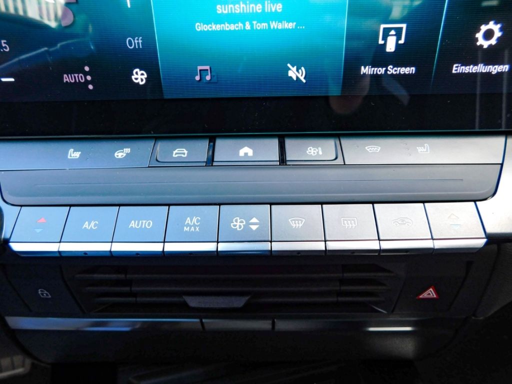 Fahrzeugabbildung Opel Astra L Sports Tourer Electric GS Pixel-LED Sitz