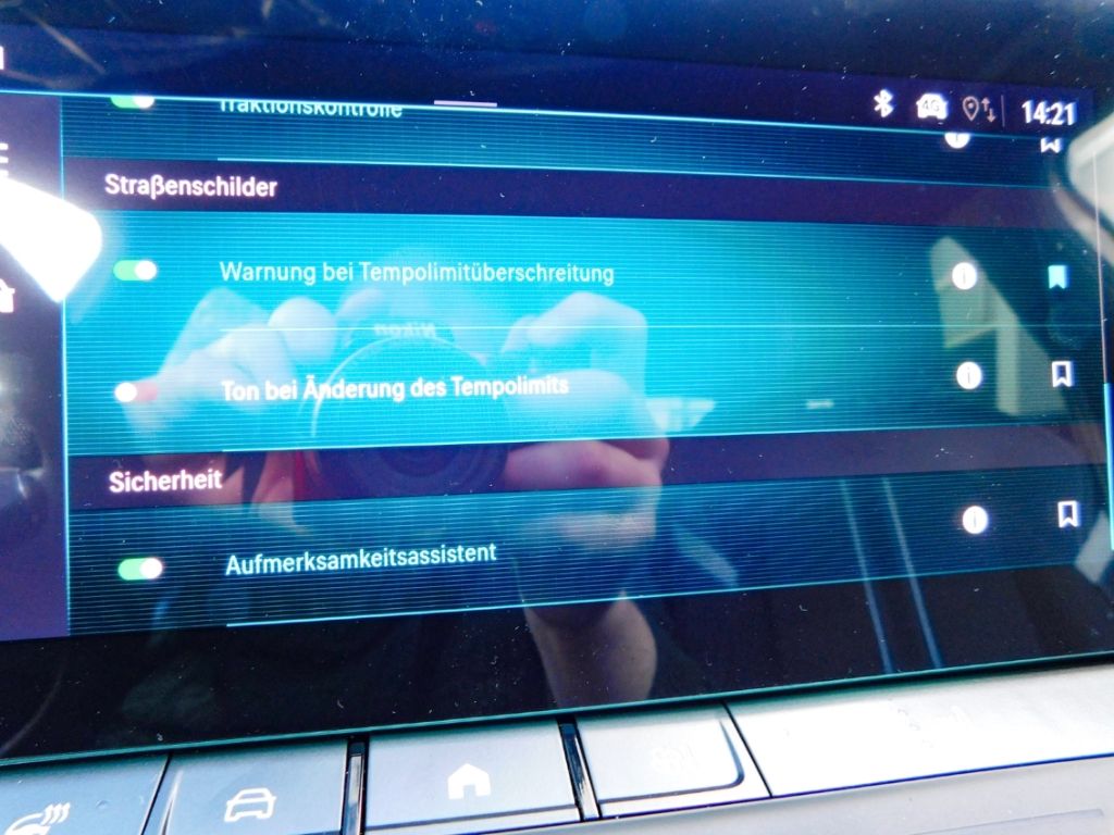 Fahrzeugabbildung Opel Astra L Sports Tourer Electric GS Pixel-LED Sitz