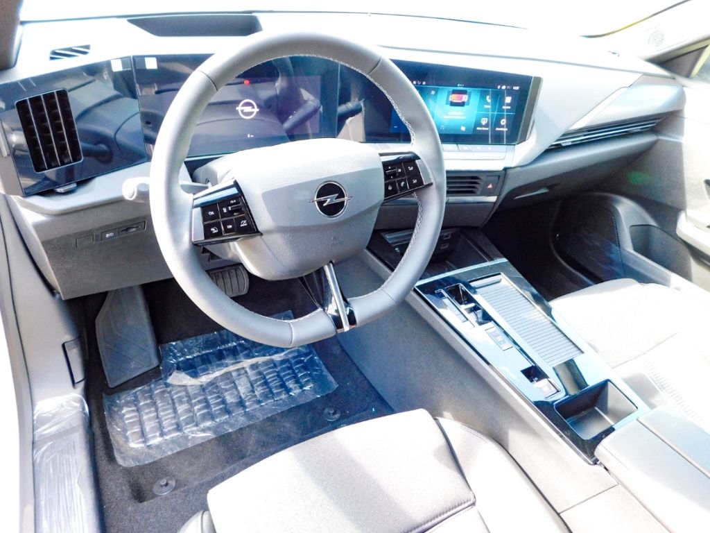 Fahrzeugabbildung Opel Astra L Sports Tourer Electric GS Pixel-LED Sitz