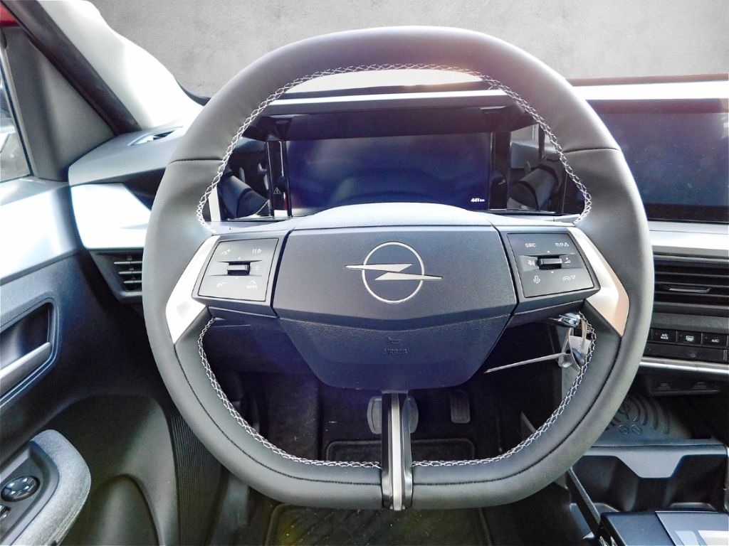 Fahrzeugabbildung Opel Frontera Electric GS 83 kW Sith-HZG Rückfahrkame