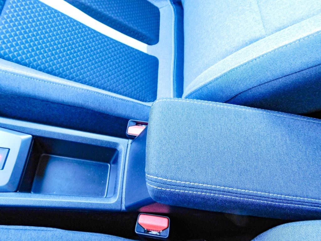 Fahrzeugabbildung Opel Frontera Electric GS 83 kW Sith-HZG Rückfahrkame