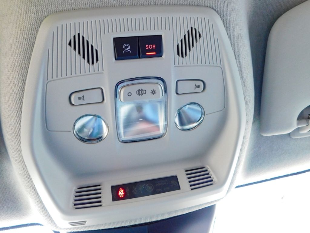 Fahrzeugabbildung Opel Frontera Electric GS 83 kW Sith-HZG Rückfahrkame