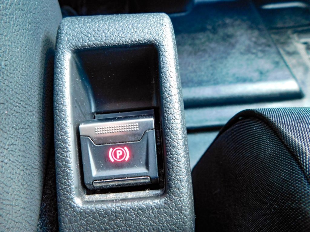 Fahrzeugabbildung Opel Vivaro Kasten -e Edition L Klimaanlage Bluetooth