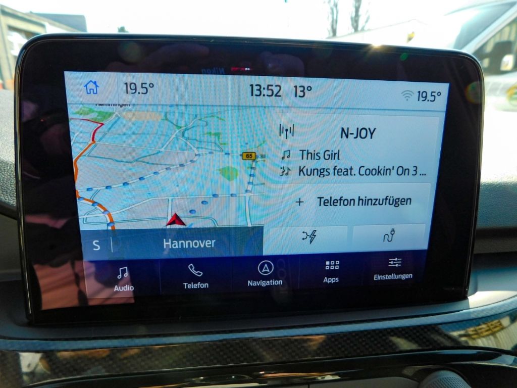 Fahrzeugabbildung Ford Kuga Plug-In Hybrid ST-Line AHK Winterpaket Ganz