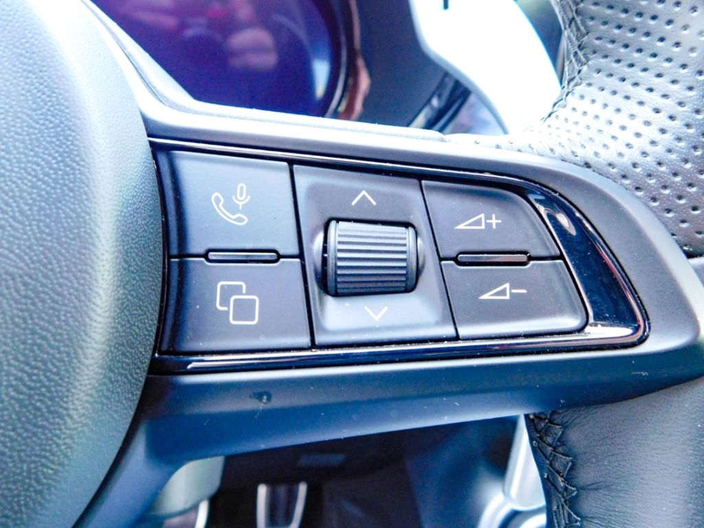 Fahrzeugabbildung Alfa Romeo Tonale Veloce 1.5 360* Sitz-HZG Harman Kardon