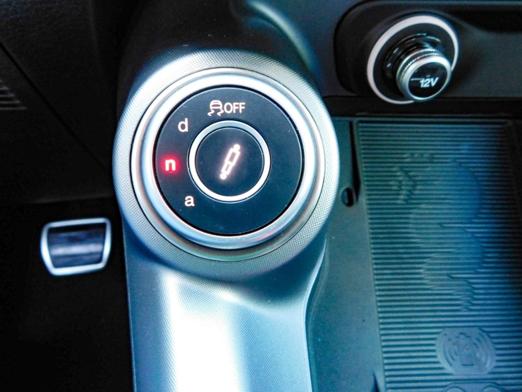 Fahrzeugabbildung Alfa Romeo Tonale Veloce 1.5 360* Sitz-HZG Harman Kardon