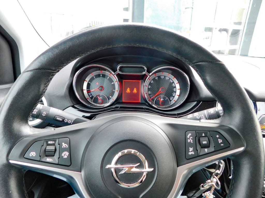 Fahrzeugabbildung Opel Adam Rocks 1,4 Sitz-Hzg AFL+Licht Apple Car-Play