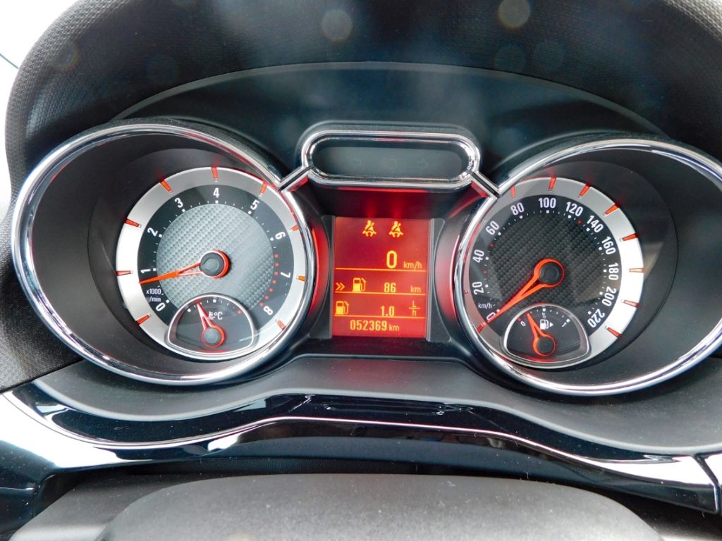 Fahrzeugabbildung Opel Adam Rocks 1,4 Sitz-Hzg AFL+Licht Apple Car-Play