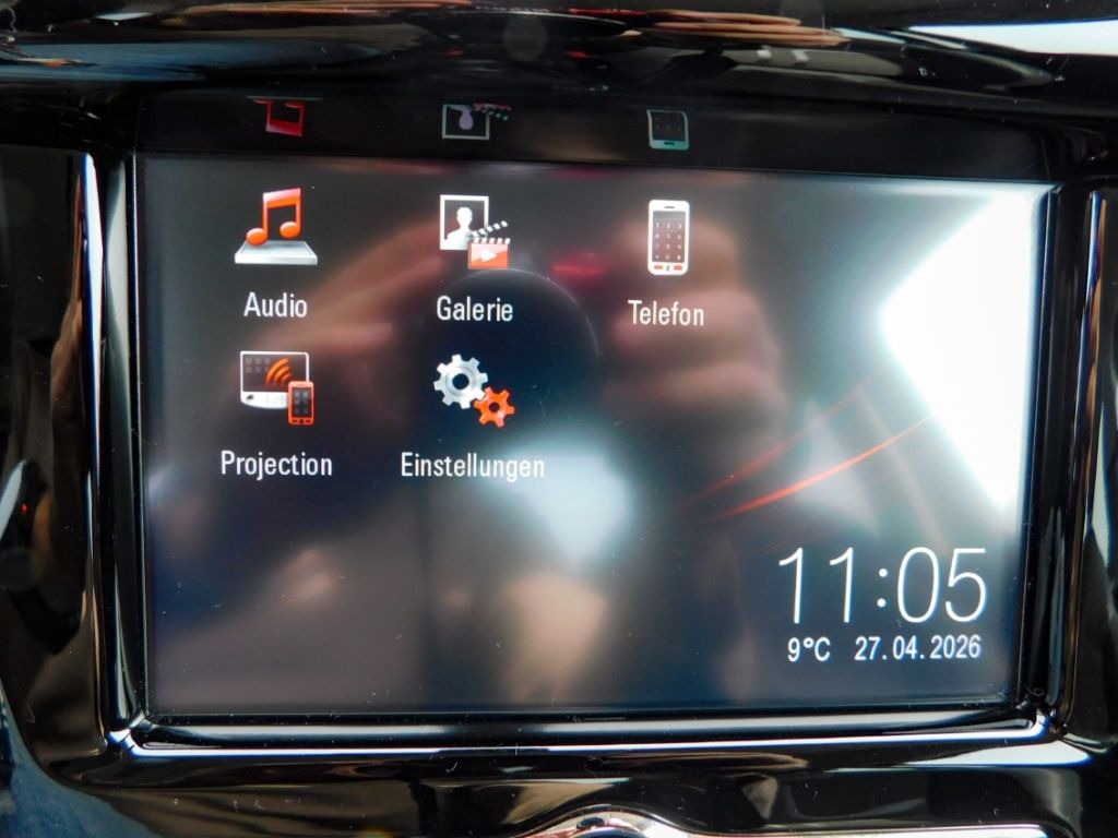 Fahrzeugabbildung Opel Adam Rocks 1,4 Sitz-Hzg AFL+Licht Apple Car-Play