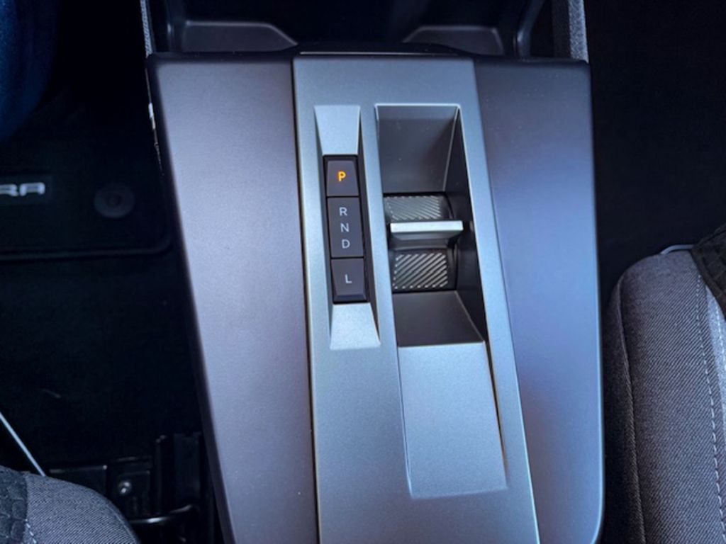 Fahrzeugabbildung Opel Frontera Ultimate 1.2 Mild-Hybrid Navi 2x Kamera