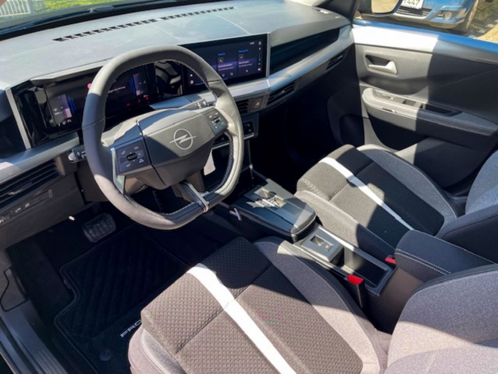 Fahrzeugabbildung Opel Frontera Ultimate 1.2 Mild-Hybrid Navi 2x Kamera