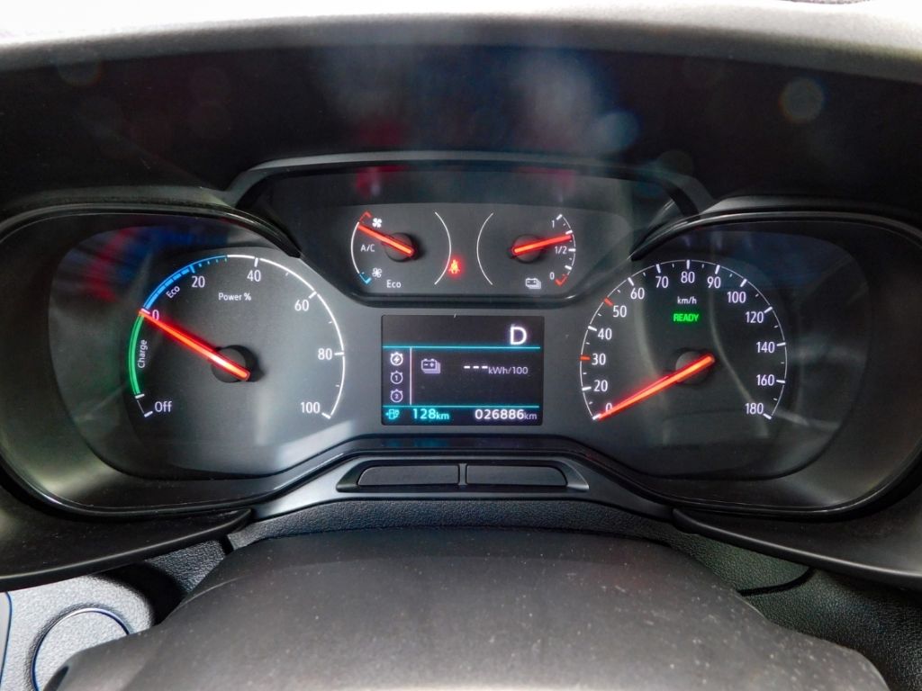 Fahrzeugabbildung Opel Combo E Cargo - e Edition 11kw Charger Apple-Car
