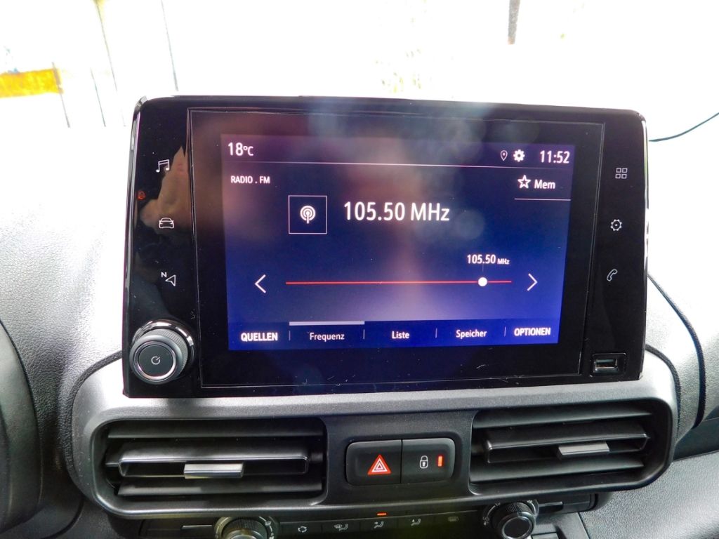 Fahrzeugabbildung Opel Combo E Cargo - e Edition 11kw Charger Apple-Car