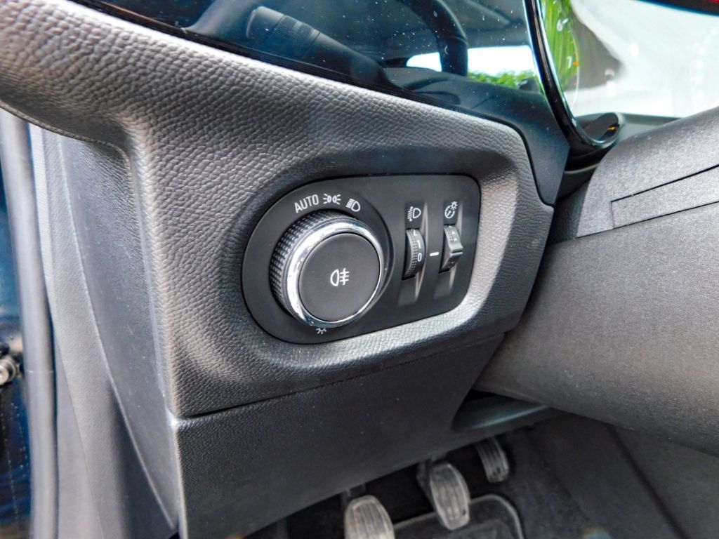 Fahrzeugabbildung Opel Corsa F Edition 1.2 Turbo Kamera Sitzhzg Ganzjah