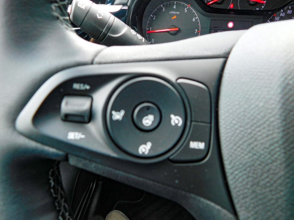Fahrzeugabbildung Opel Corsa F Edition 1.2 Turbo Kamera Sitzhzg Ganzjah