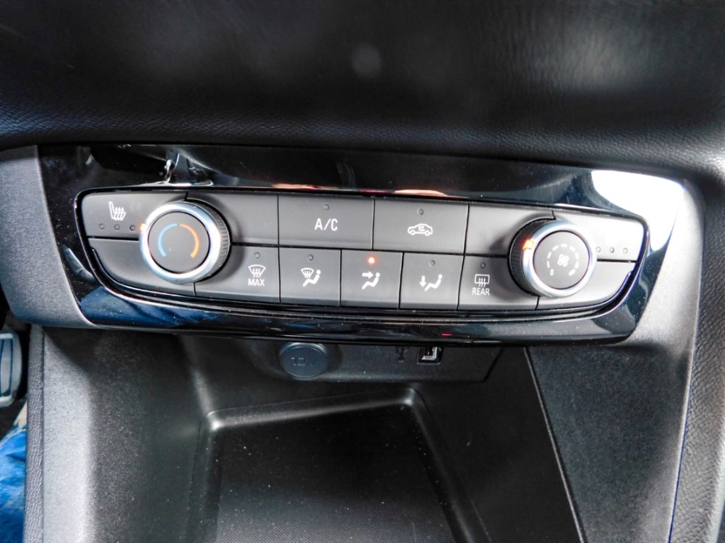 Fahrzeugabbildung Opel Corsa F Edition 1.2 Turbo Kamera Sitzhzg Ganzjah