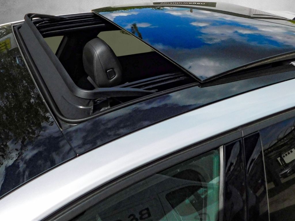 Fahrzeugabbildung Opel Astra L ST Automatik AHK  Panoramadach Head-Up