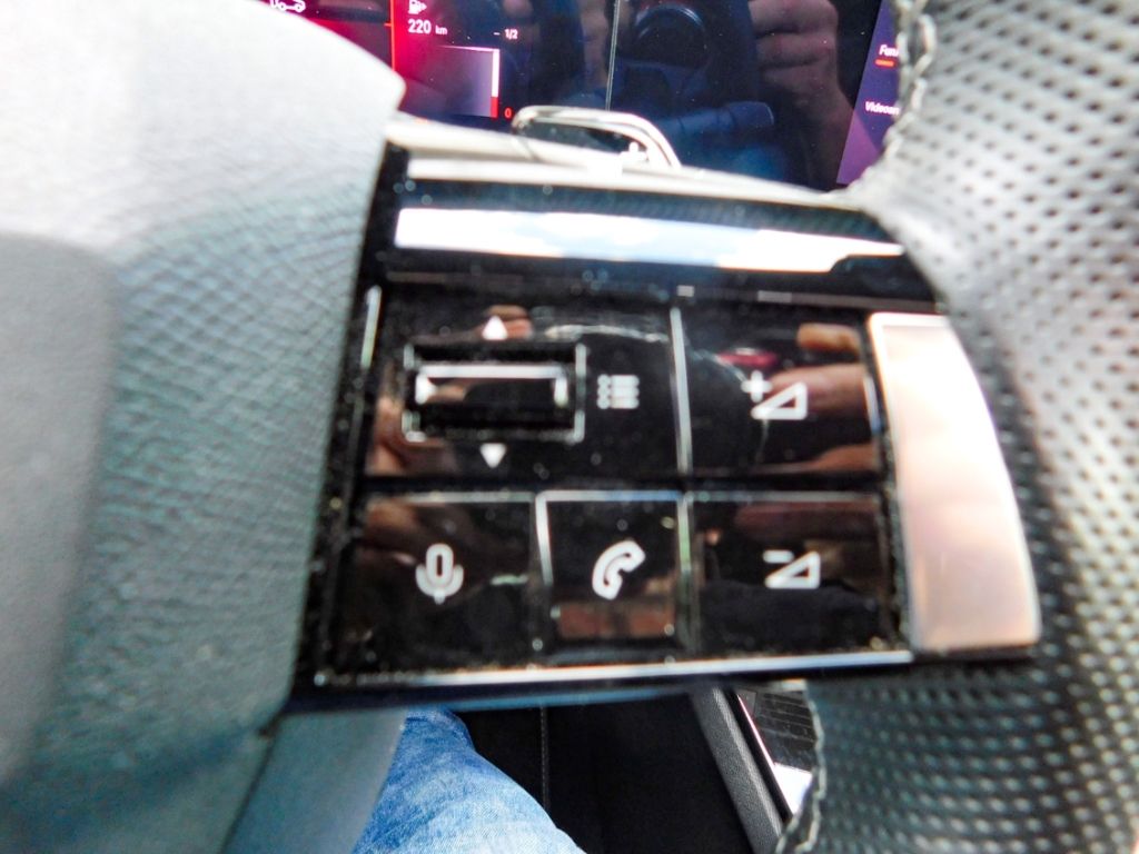 Fahrzeugabbildung Opel Astra L ST Automatik AHK  Panoramadach Head-Up