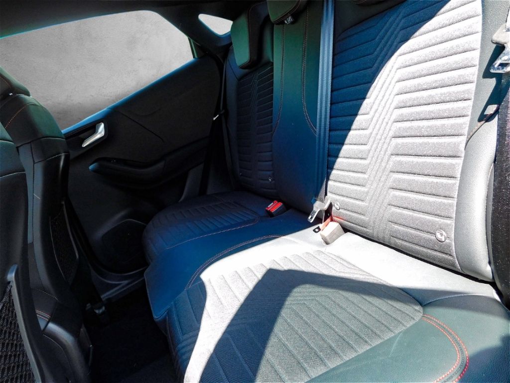 Fahrzeugabbildung Ford Puma ST-Line X Automatic 92KW Winterpaket Fahre
