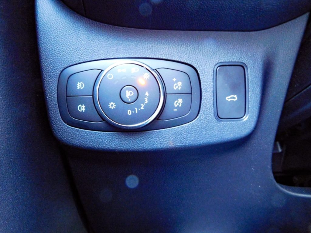 Fahrzeugabbildung Ford Puma ST-Line X Automatic 92KW Winterpaket Fahre