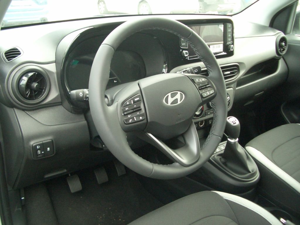 Fahrzeugabbildung Hyundai i10 Facelift MJ25 1.0 Trend Navigation Kamera