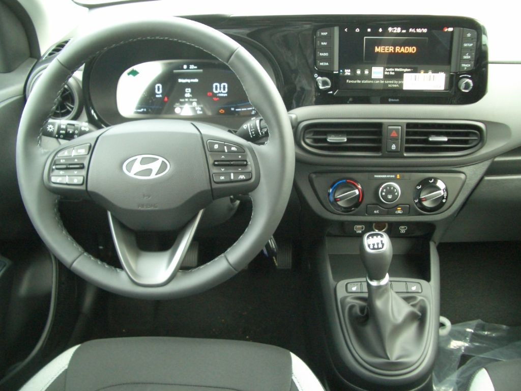 Fahrzeugabbildung Hyundai i10 Facelift MJ25 1.0 Trend Navigation Kamera