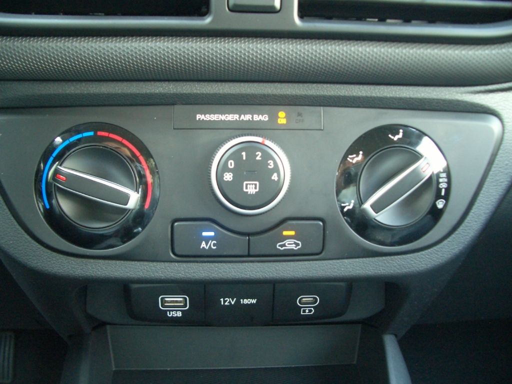 Fahrzeugabbildung Hyundai i10 Facelift MJ25 1.2 Trend Navigation Kamera