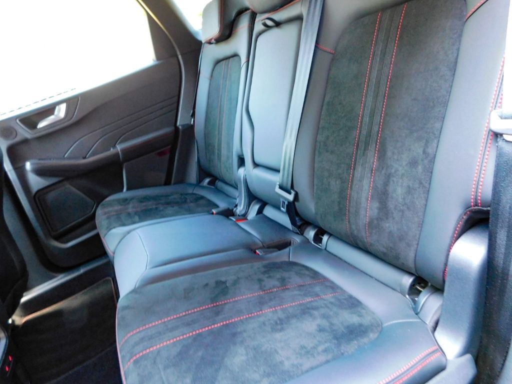 Fahrzeugabbildung Ford Kuga Hybrid ST-Line X Automatic Techniologiepake