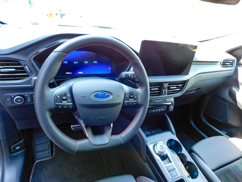 Fahrzeugabbildung Ford Kuga Hybrid ST-Line X Automatic Techniologiepake