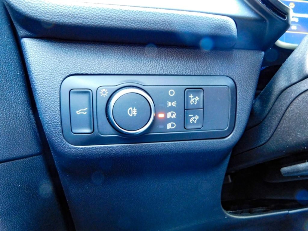 Fahrzeugabbildung Ford Kuga Hybrid ST-Line X Automatic Techniologiepake