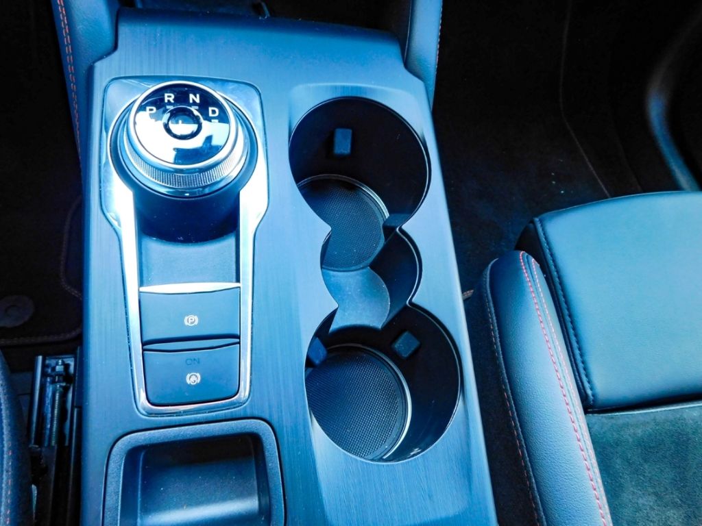 Fahrzeugabbildung Ford Kuga Hybrid ST-Line X Automatic Techniologiepake