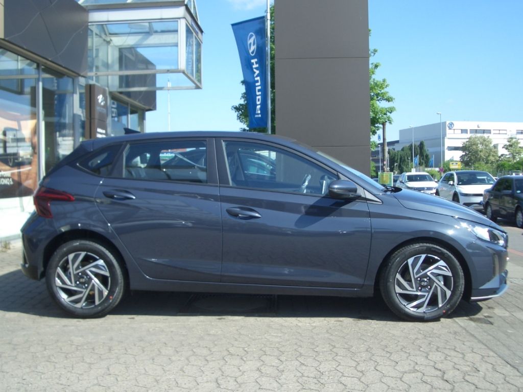 Fahrzeugabbildung Hyundai i20 Facelift MJ25 1.0 DCT Automatik Trend