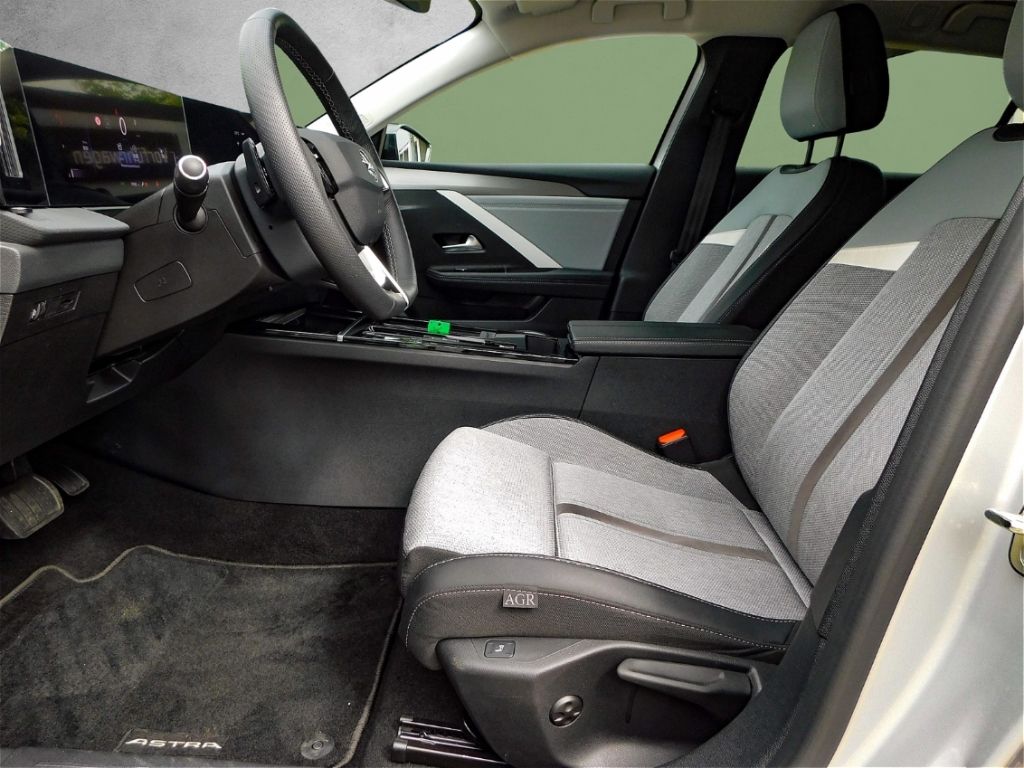 Fahrzeugabbildung Opel Astra L ST 1,5 D Elegance Autom. Navi 2x Kamera